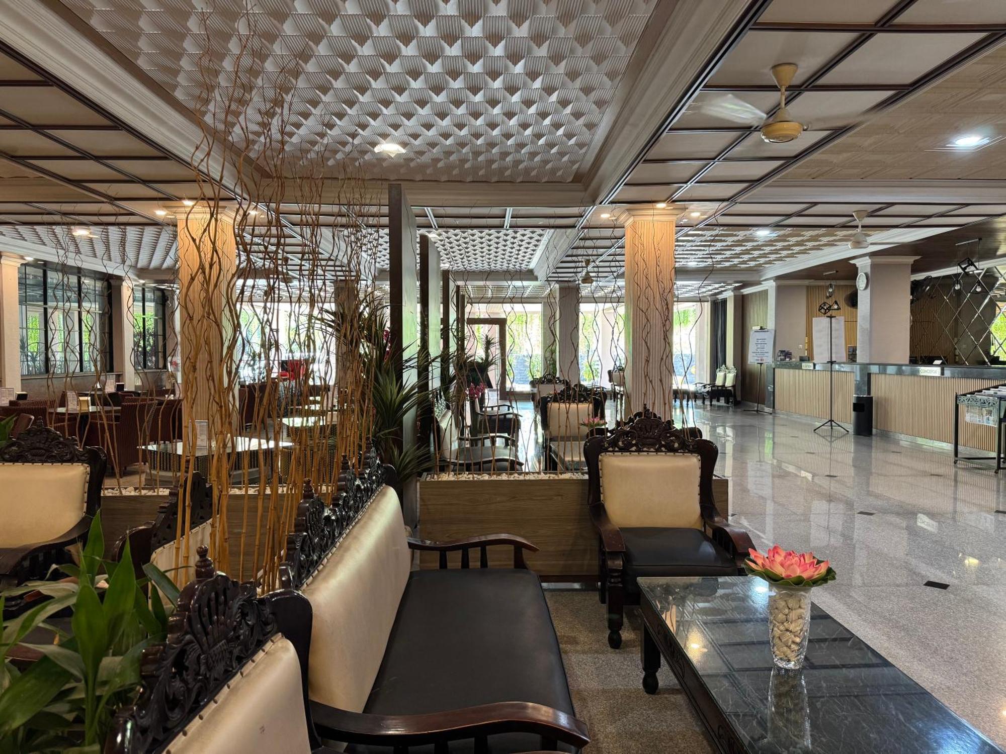Hotel Sinar 1 Sedati Buitenkant foto